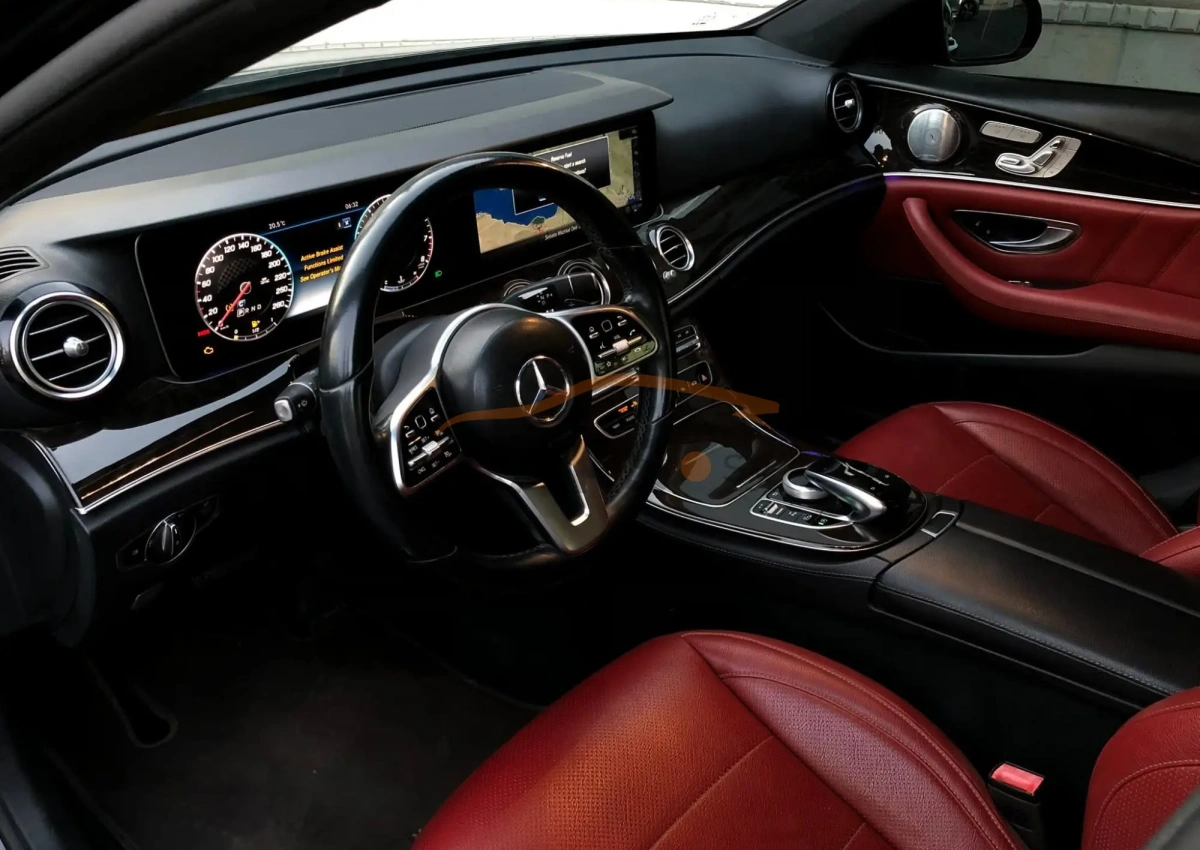 Mercedes-Benz E 300 <span></span>