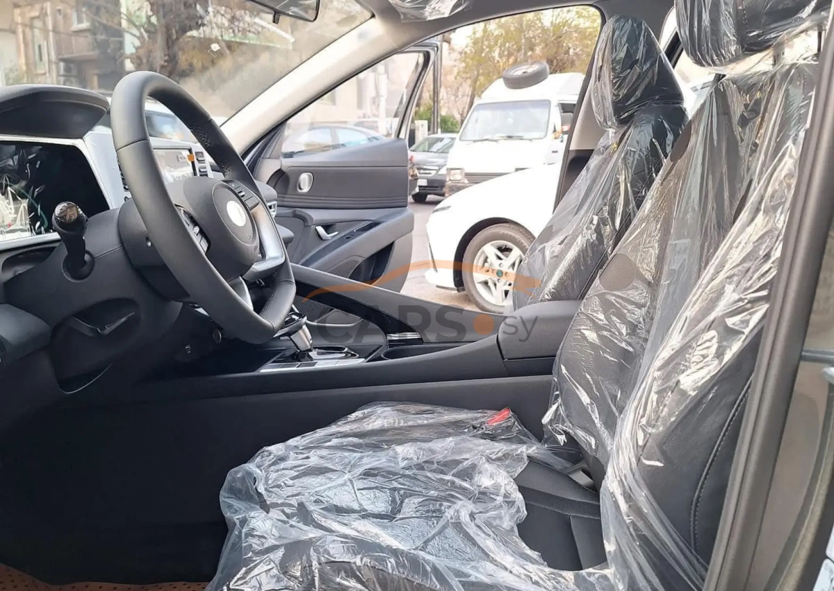 Hyundai Elantra <span></span>