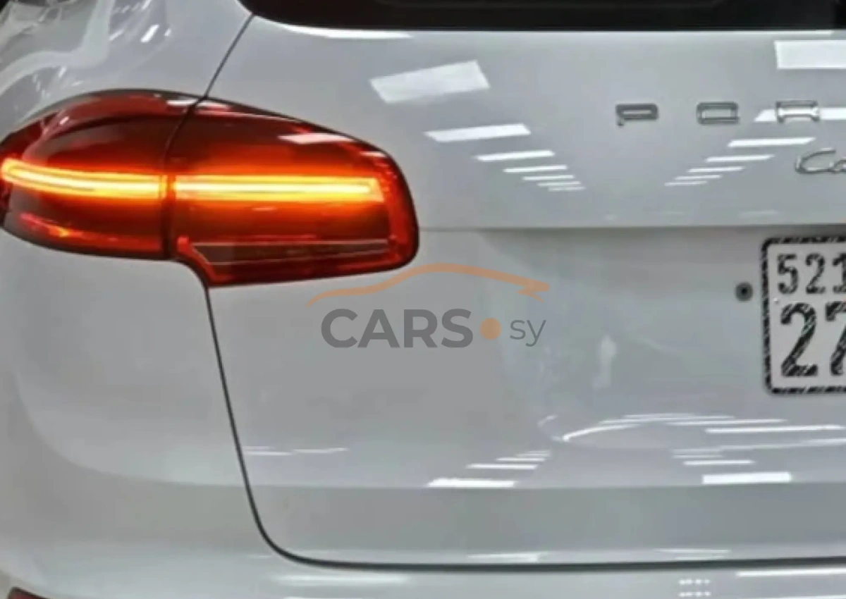 Porsche Cayenne <span></span>