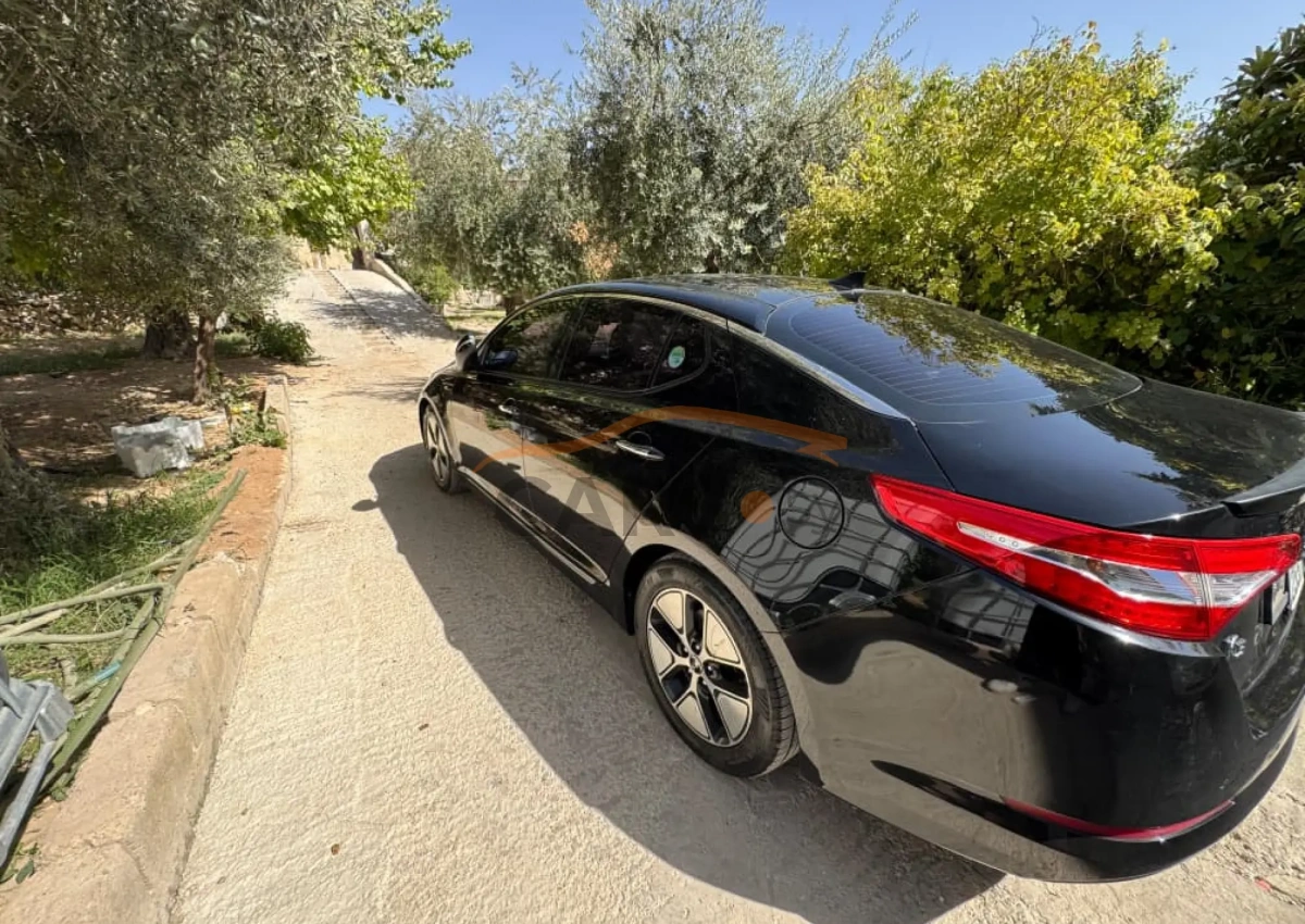 Kia K5 <span></span>