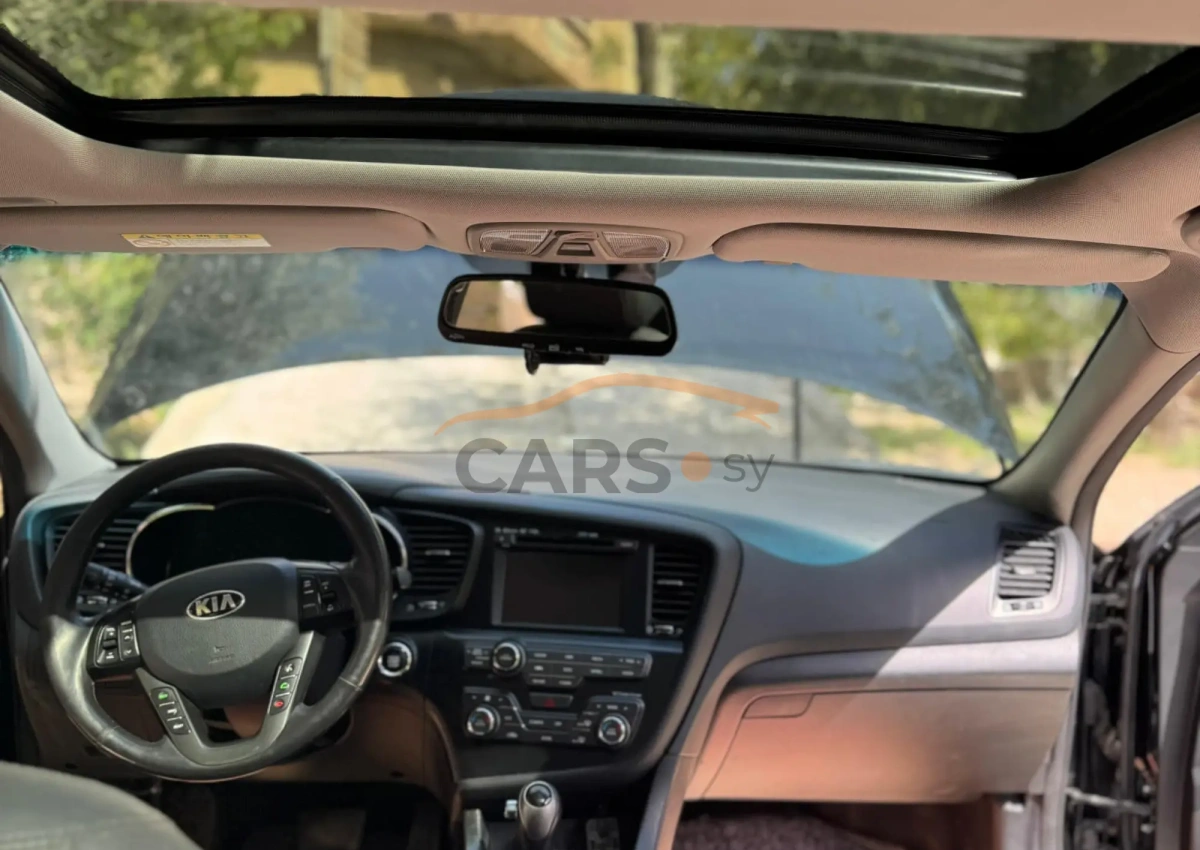 Kia K5 <span></span>