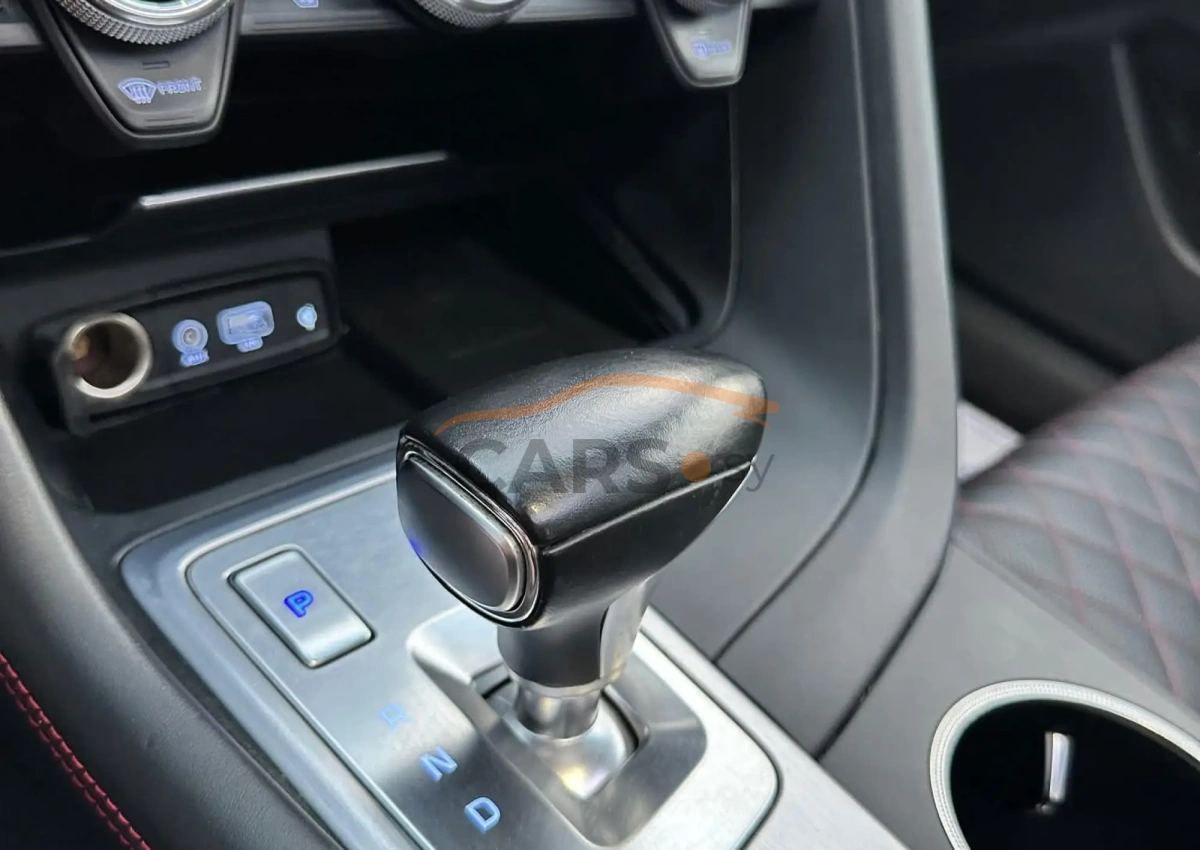 Genesis G70 <span></span>