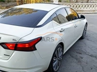 Nissan Altima <span></span>