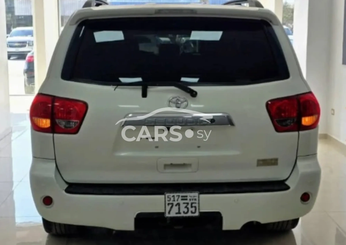 Toyota Sequoia <span></span>