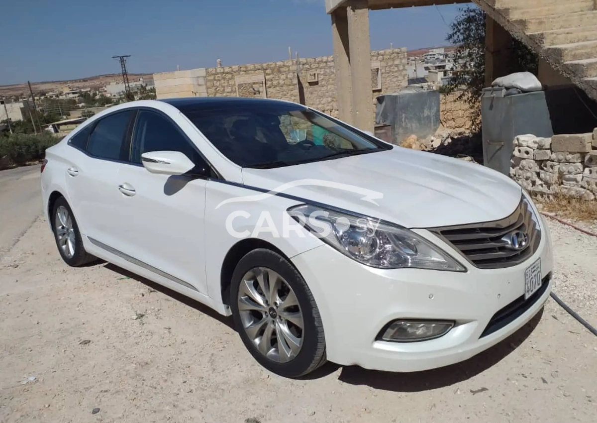 Hyundai Grandeur <span></span>