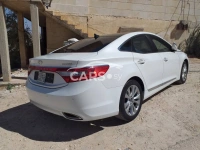 Hyundai Grandeur <span></span>