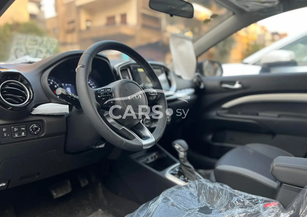 Kia Avella delta <span></span>