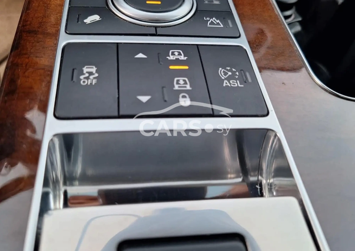 Rover 111 <span></span>