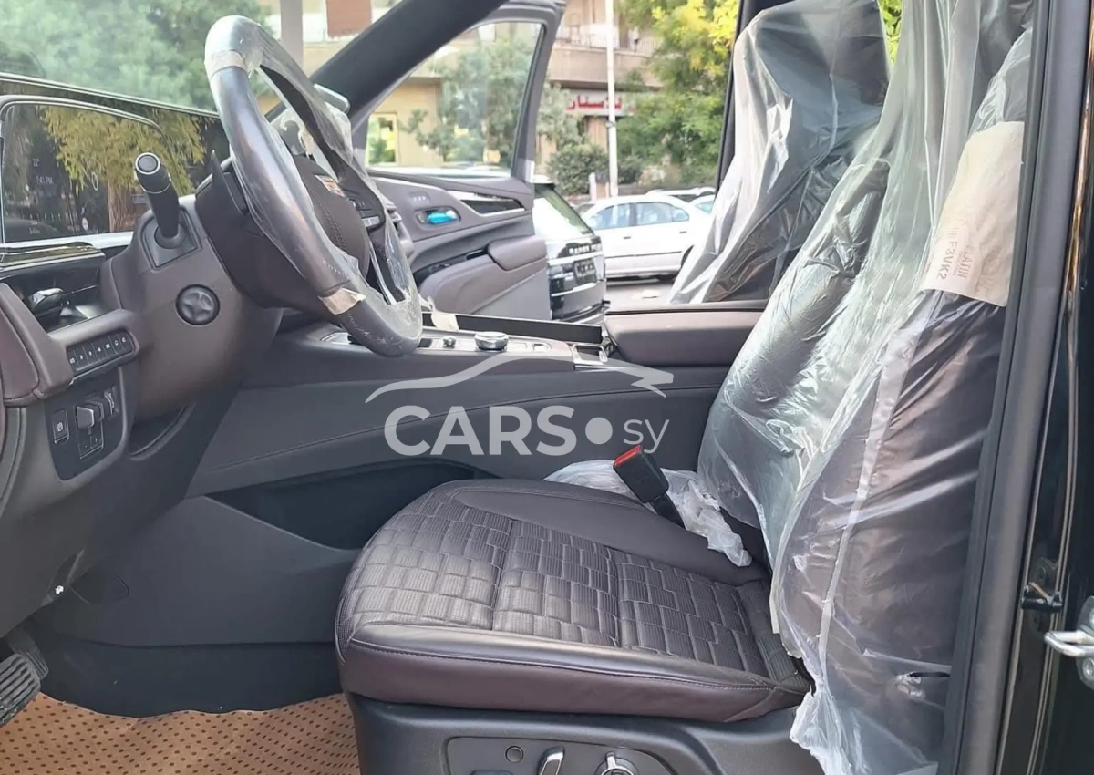 Cadillac Escalade <span></span>