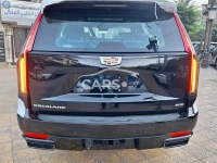 Cadillac Escalade <span></span>