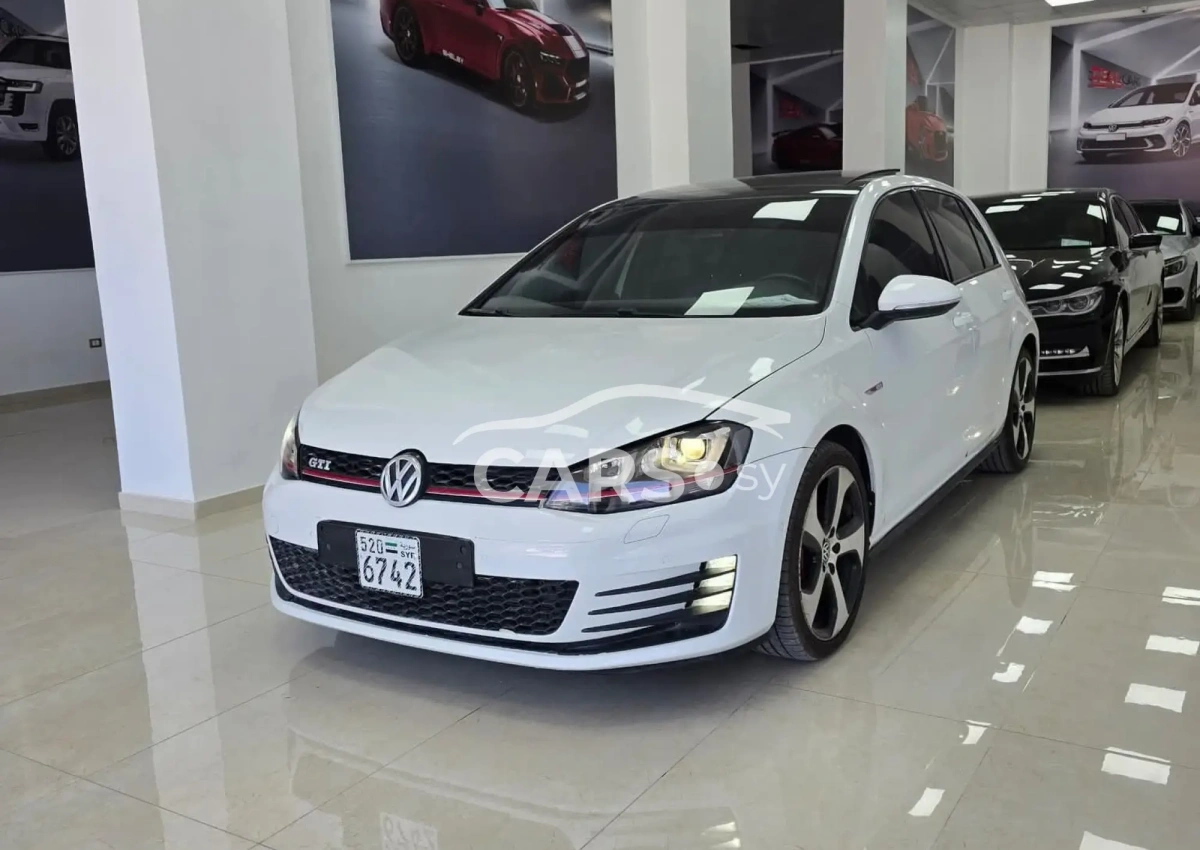 VW Golf <span></span>