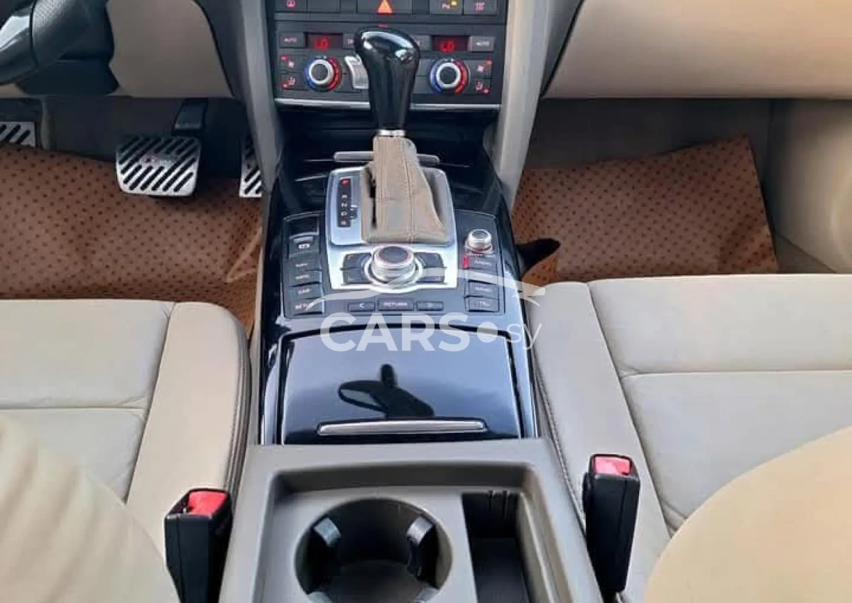 Audi A6 <span></span>