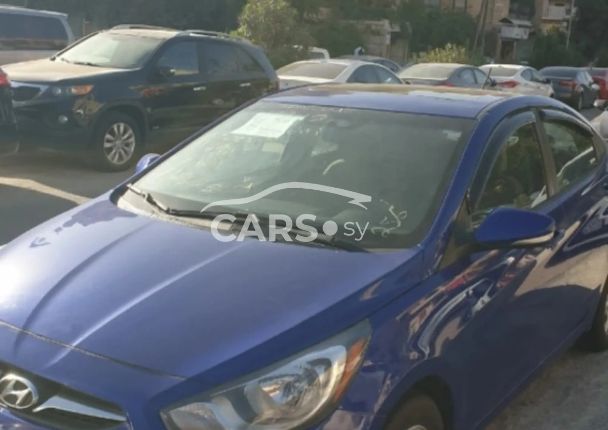 Hyundai Accent <span></span>