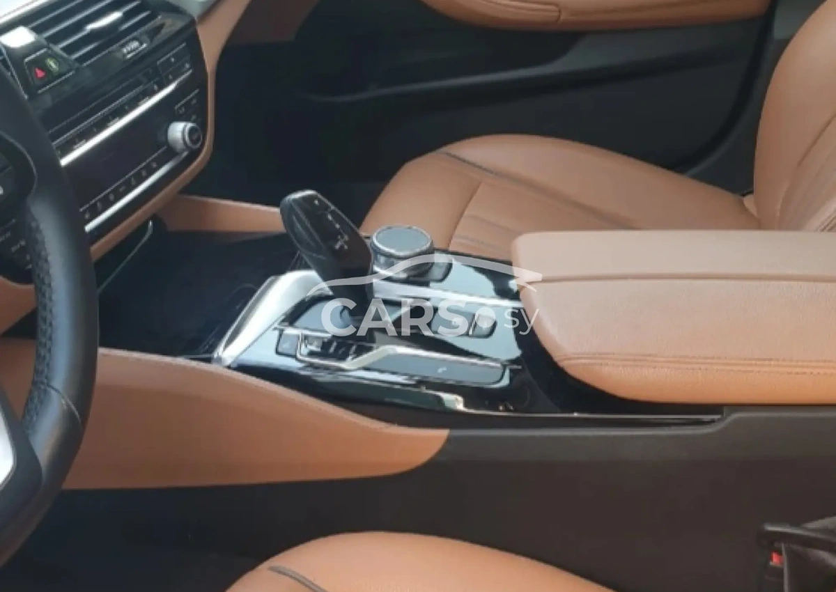 BMW 520 <span></span>