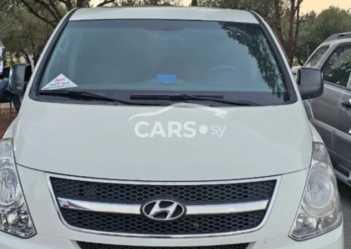 Hyundai Starex <span></span>