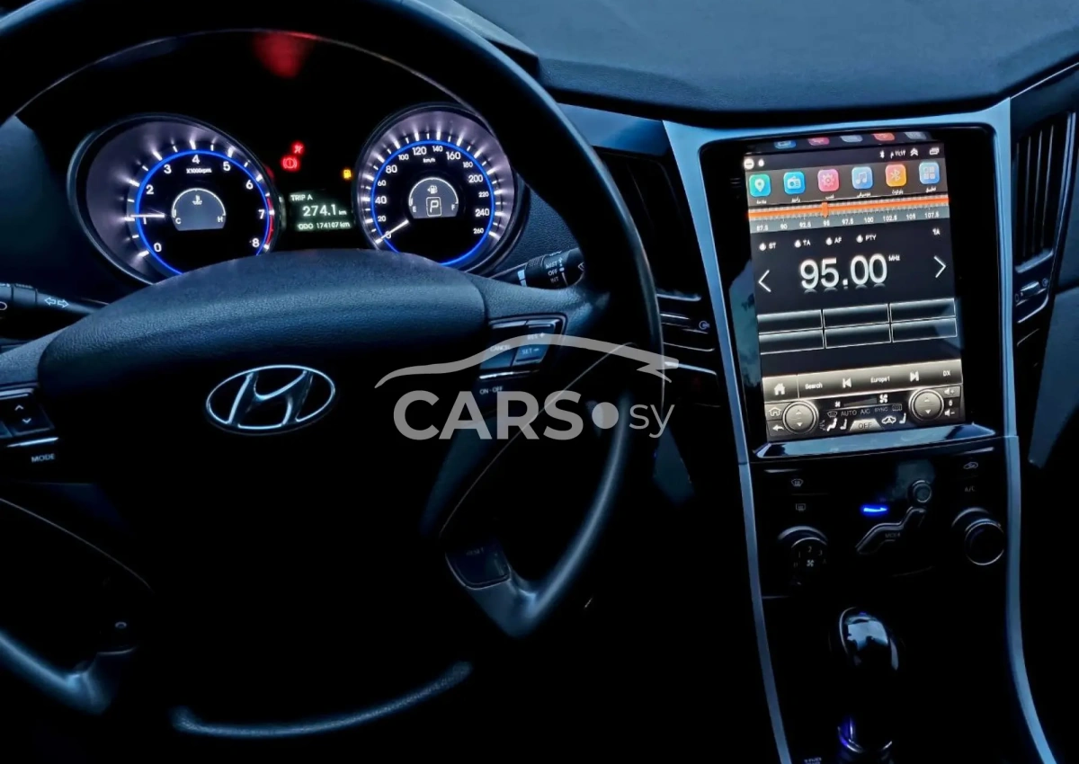 Hyundai Sonata <span></span>