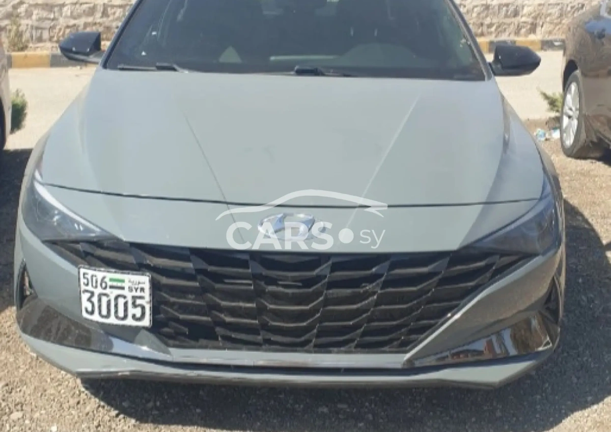 Hyundai Elantra <span></span>