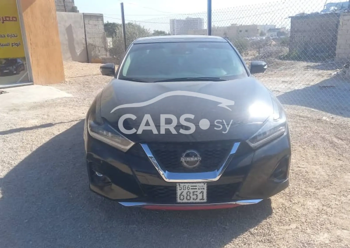Nissan Maxima <span></span>