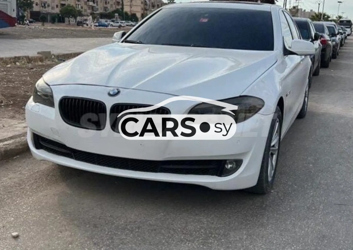 BMW 528