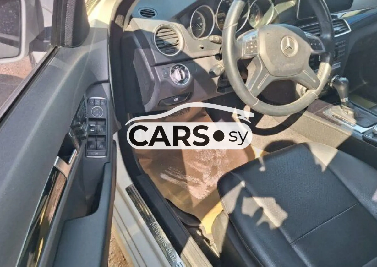 Mercedes-Benz C 200