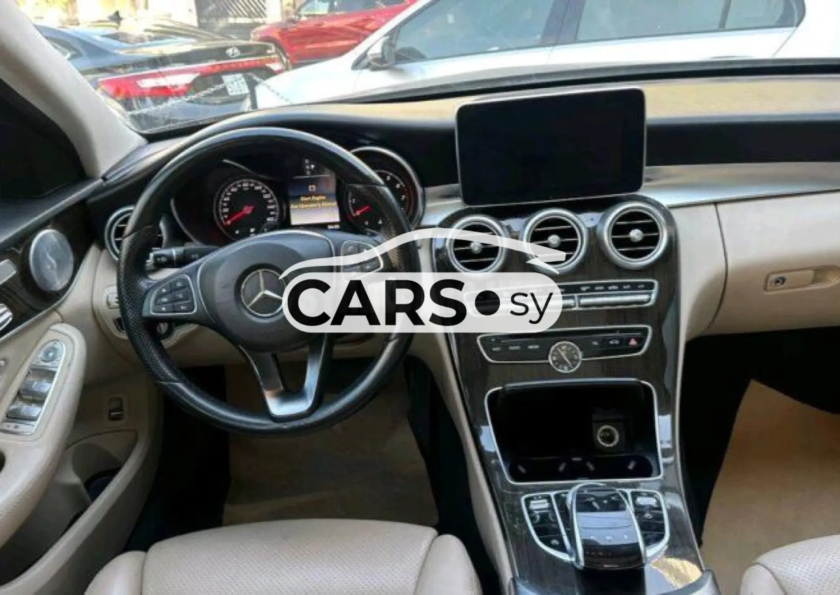 Mercedes-Benz C 300