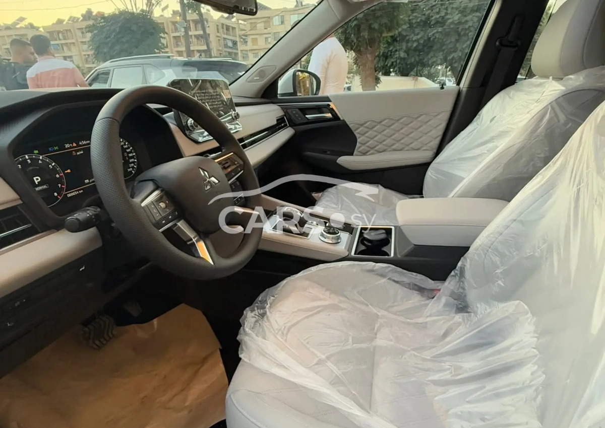 Mitsubishi Outlander <span></span>