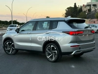 Mitsubishi Outlander <span></span>