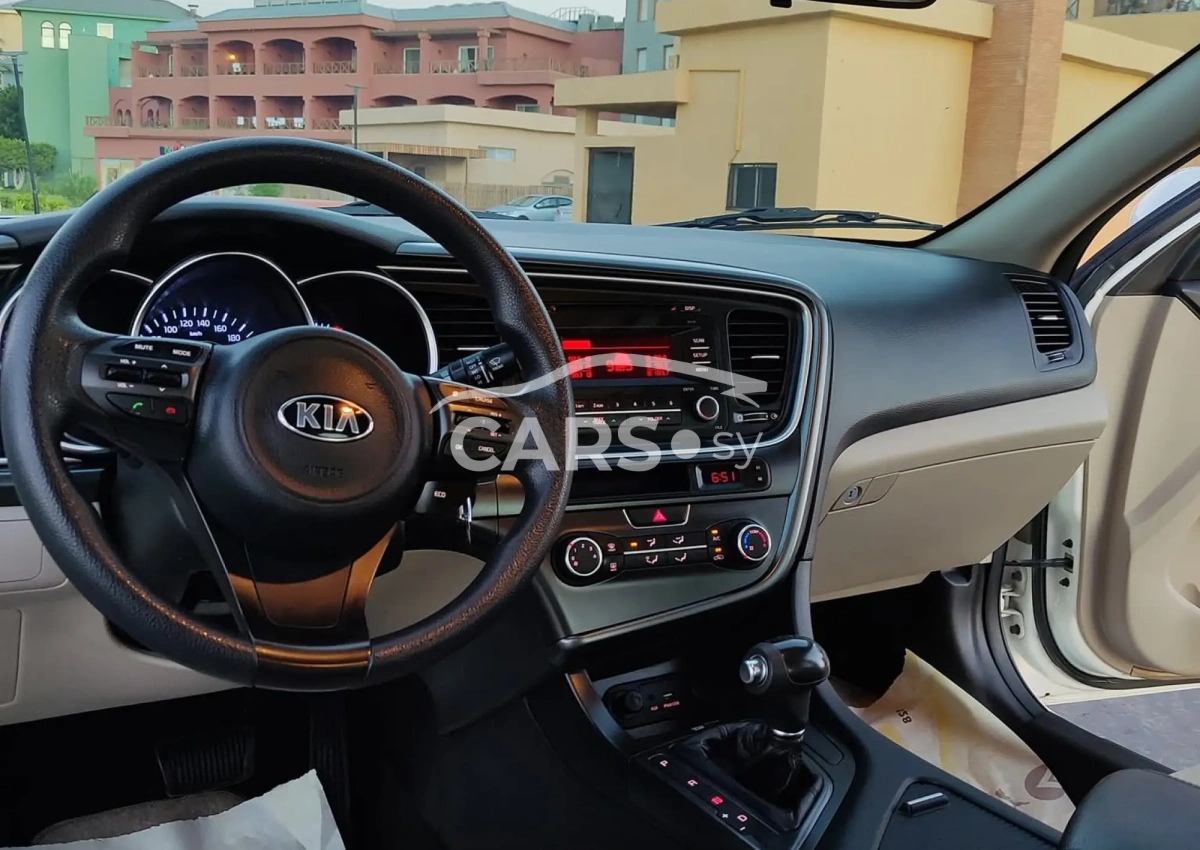 Kia K5 <span></span>