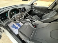 Hyundai Elantra <span></span>