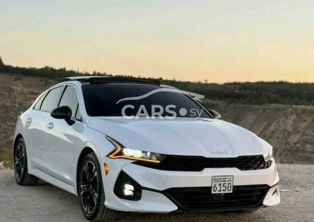 Kia K5 <span></span>