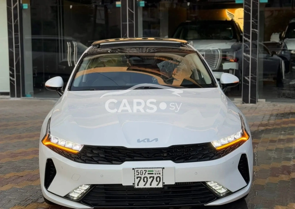 Kia K5 <span></span>