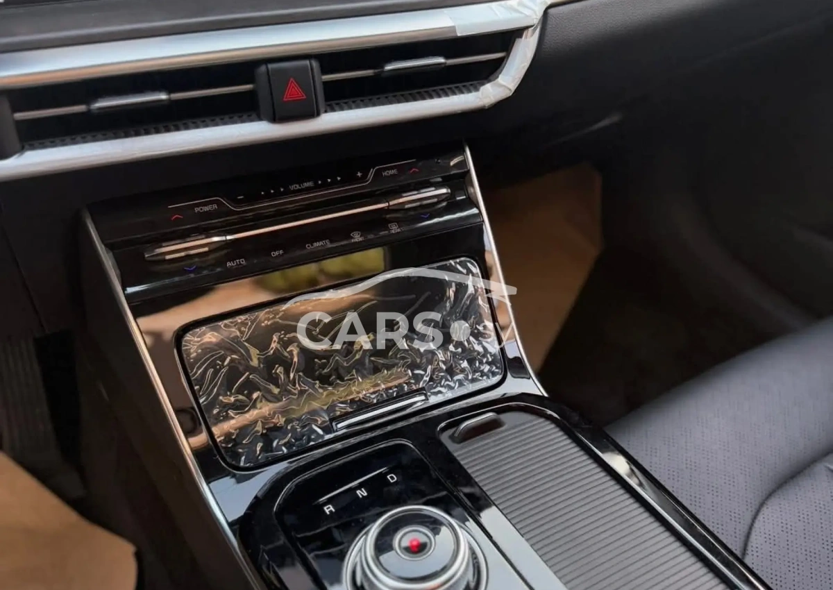 Kia K5 <span></span>