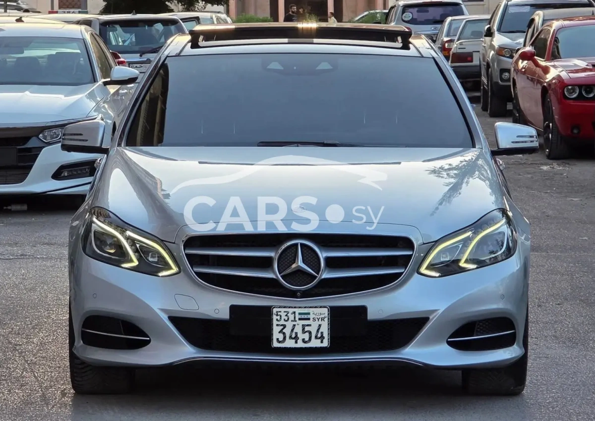 Mercedes-Benz E 300 <span></span>