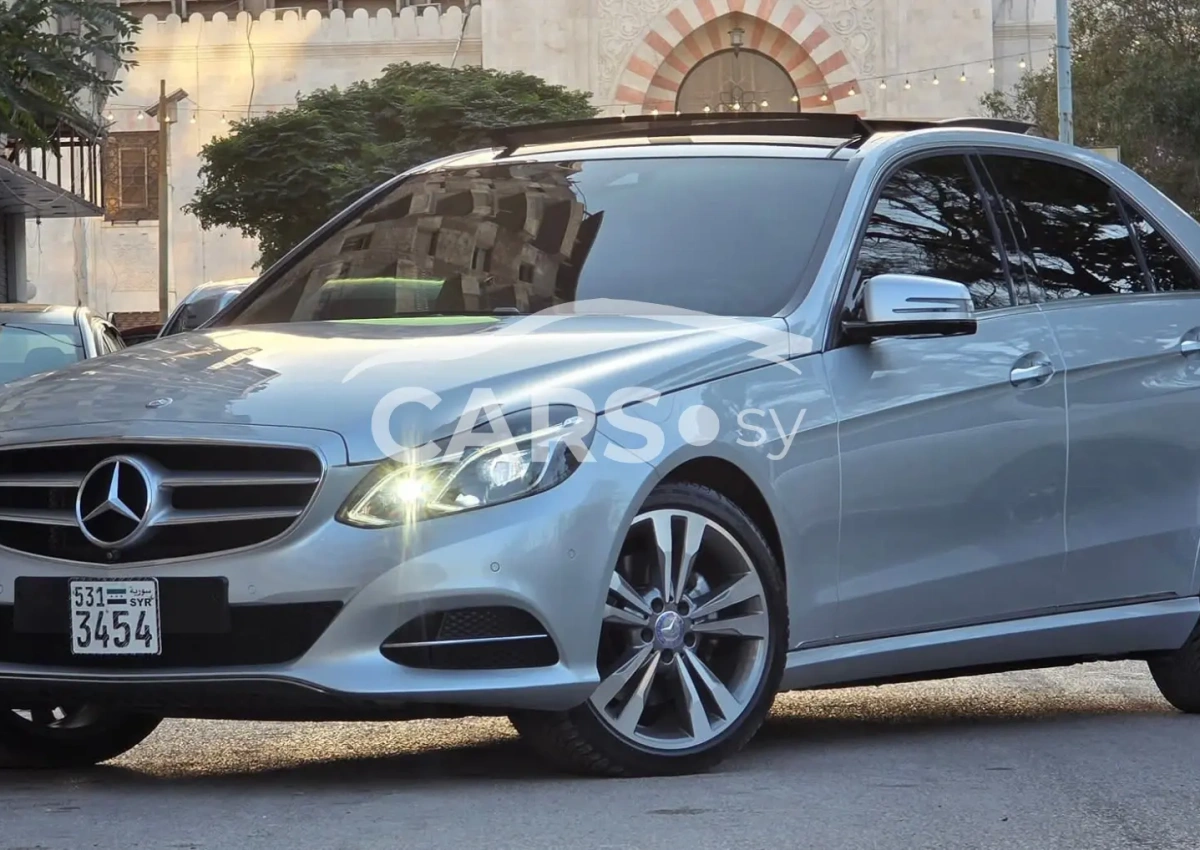 Mercedes-Benz E 300 <span></span>