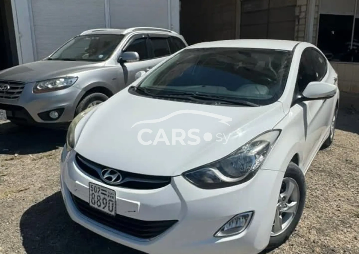 Hyundai Elantra <span></span>
