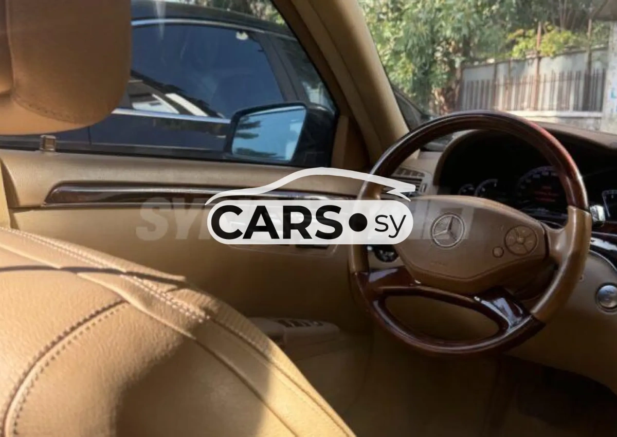Mercedes-Benz S 550