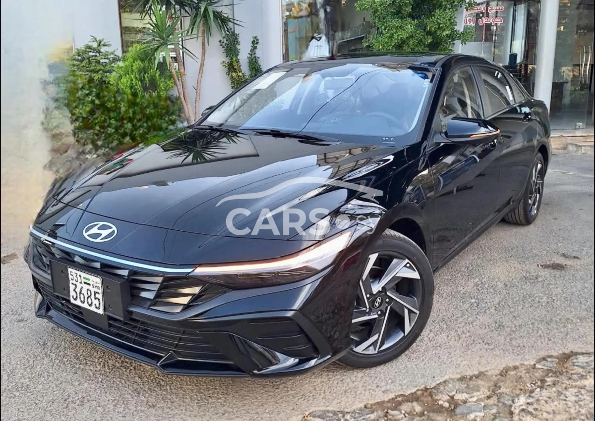 Hyundai Elantra <span></span>