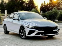 Hyundai Elantra <span></span>